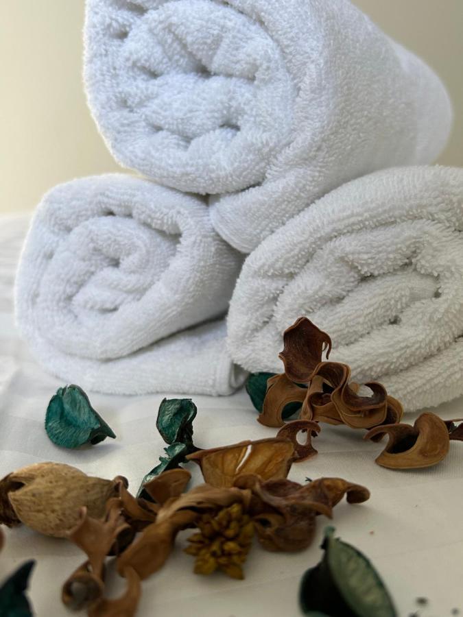 Demeure Du Vallon - D'hotes De Charme * Azerat