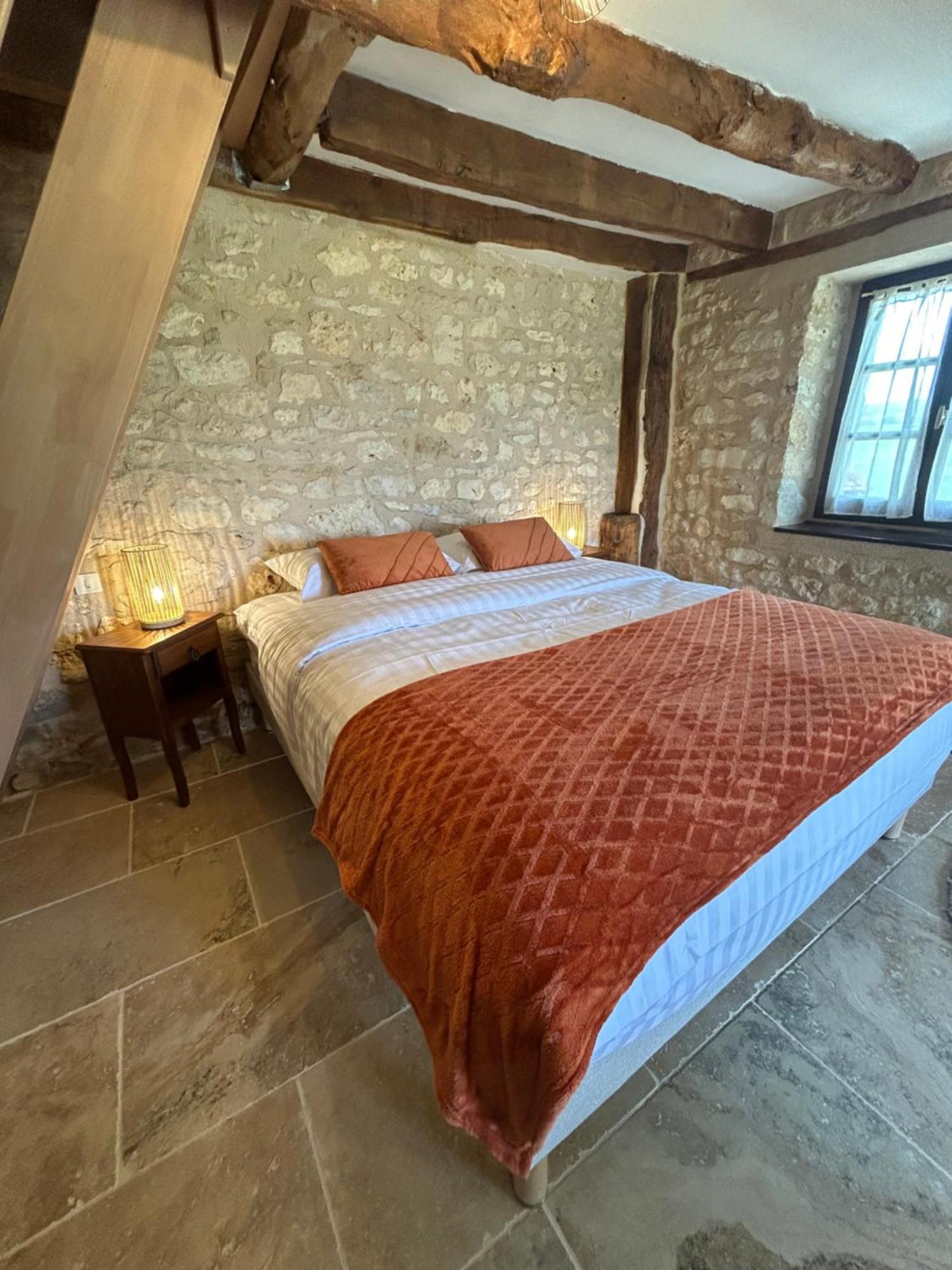Demeure Du Vallon - D'hotes De Charme Alojamento de Acomodação e Pequeno-almoço Azerat